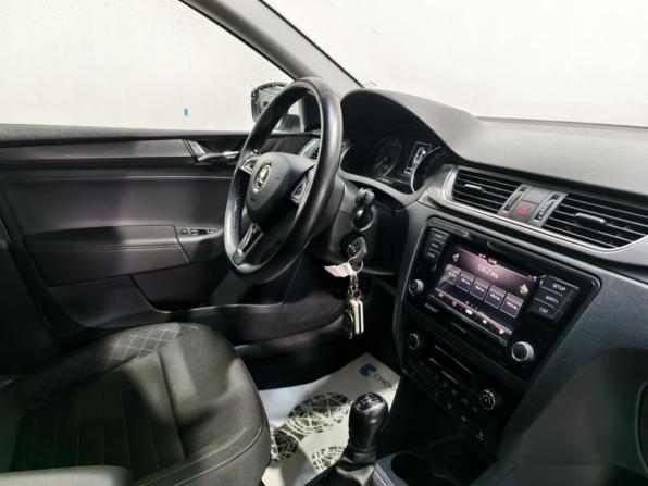 Skoda Rapid I Рестайлинг с пробегом 2018 года, цена 1 175 000 рублей, 131134 км, лифтбек, Автокод Объявления
