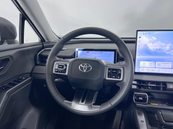 Toyota RAV4 VI (XA60) с пробегом 2026 года, цена 4 299 000 рублей, 20 км, внедорожник, Автокод Объявления
