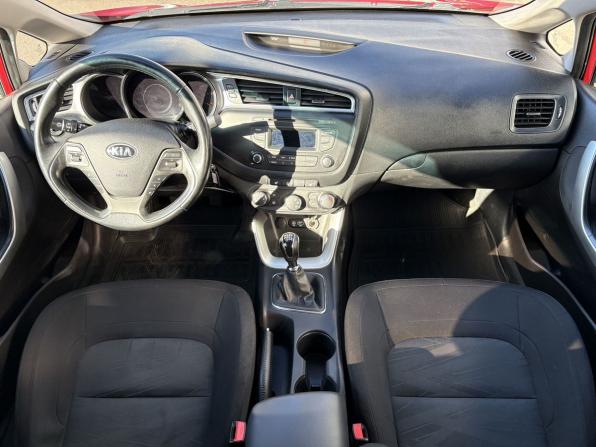 Kia Ceed II Рестайлинг с пробегом 2016 года, цена 1 099 000 рублей, 120026 км, хэтчбек, Автокод Объявления