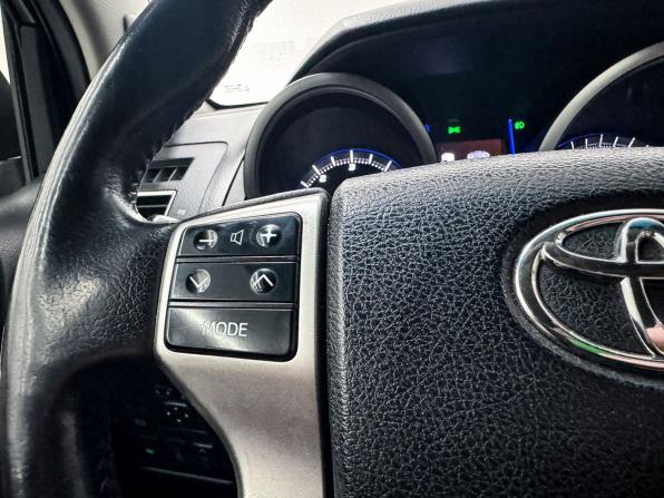 Toyota Land Cruiser Prado 150 Series Рестайлинг 1 с пробегом 2014 года, цена 3 099 000 рублей, 195087 км, внедорожник, Автокод Объявления