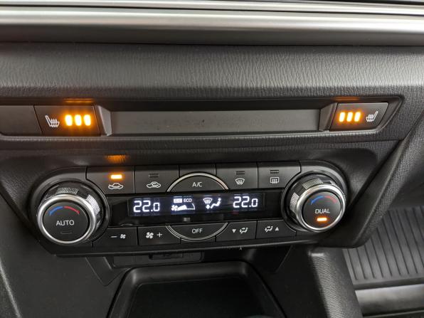 Mazda 3 III (BM) Рестайлинг с пробегом 2017 года, цена 1 800 000 рублей, 136614 км, хэтчбек, Автокод Объявления
