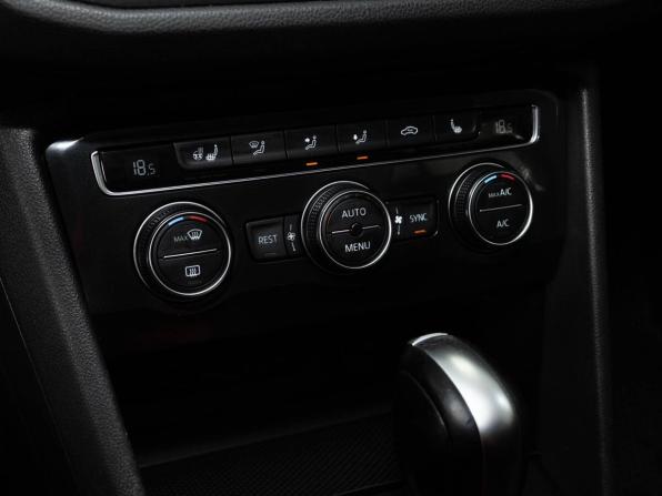 Volkswagen Tiguan II с пробегом 2020 года, цена 2 398 000 рублей, 131393 км, внедорожник, Автокод Объявления