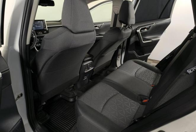 Toyota RAV4 V (XA50) с пробегом 2021 года, цена 3 570 000 рублей, 36810 км, внедорожник, Автокод Объявления
