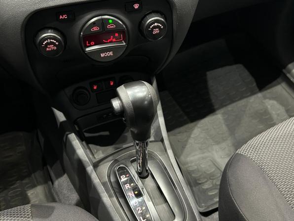 Kia Rio II Рестайлинг с пробегом 2010 года, цена 599 000 рублей, 123836 км, хэтчбек, Автокод Объявления