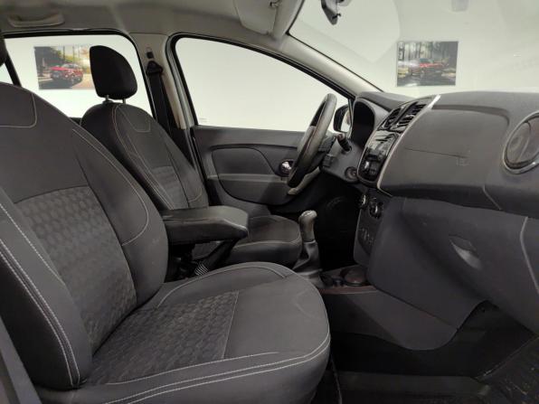 Renault Sandero II с пробегом 2015 года, цена 689 000 рублей, 151086 км, хэтчбек, Автокод Объявления