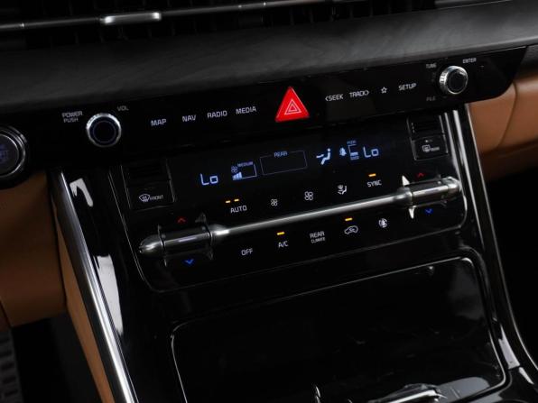 Kia Carnival IV с пробегом 2021 года, цена 4 199 077 рублей, 95800 км, минивэн, Автокод Объявления