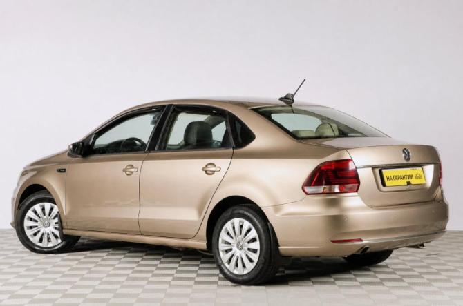 Volkswagen Polo V Рестайлинг с пробегом 2017 года, цена 929 000 рублей, 380000 км, седан, Автокод Объявления
