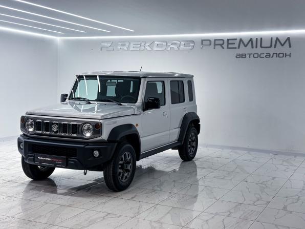 Suzuki Jimny IV с пробегом 2025 года, цена 3 650 000 рублей, 614 км, внедорожник, Автокод Объявления