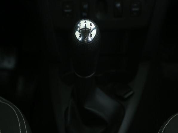 Renault Logan II с пробегом 2018 года, цена 754 000 рублей, 39500 км, седан, Автокод Объявления