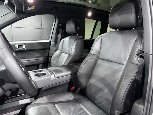 Новый Li Auto (Lixiang) L6 2025 года, цена 8 790 000 рублей, внедорожник, Автокод Объявления