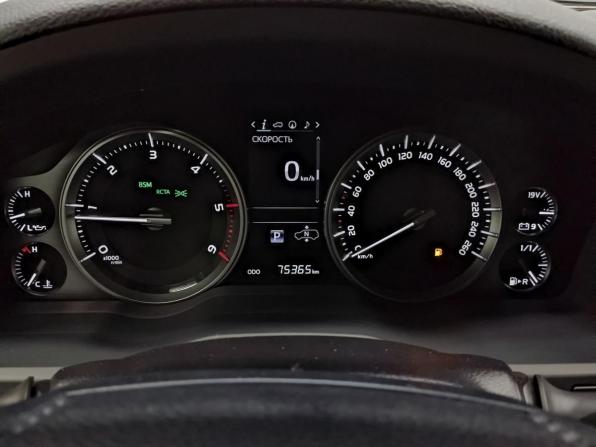 Toyota Land Cruiser 200 Series Рестайлинг 2 с пробегом 2018 года, цена 7 900 000 рублей, 75361 км, внедорожник, Автокод Объявления