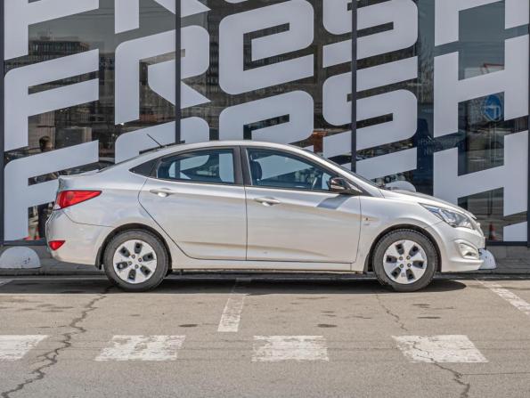 Hyundai Solaris I Рестайлинг с пробегом 2016 года, цена 1 050 000 рублей, 190031 км, седан, Автокод Объявления