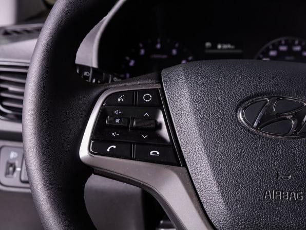 Hyundai Solaris II Рестайлинг с пробегом 2021 года, цена 1 549 000 рублей, 67661 км, седан, Автокод Объявления