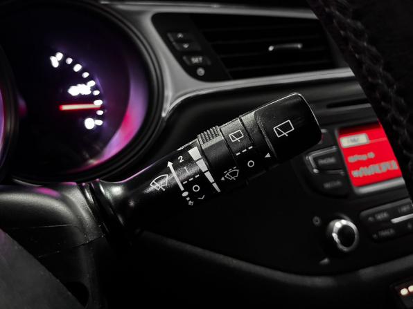 Kia Ceed II Рестайлинг с пробегом 2015 года, цена 1 249 000 рублей, 111640 км, хэтчбек, Автокод Объявления