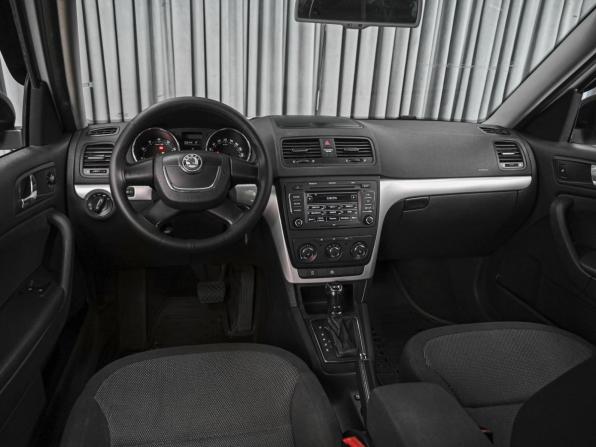 Skoda Yeti I Рестайлинг с пробегом 2013 года, цена 1 048 000 рублей, 134081 км, внедорожник, Автокод Объявления