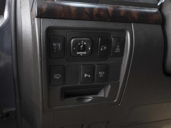 Toyota Land Cruiser 200 Series с пробегом 2009 года, цена 3 360 000 рублей, 184496 км, внедорожник, Автокод Объявления