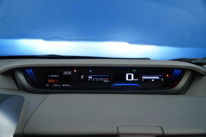 Honda Freed II Рестайлинг с пробегом 2023 года, цена 2 250 055 рублей, 3733 км, компактвэн, Автокод Объявления