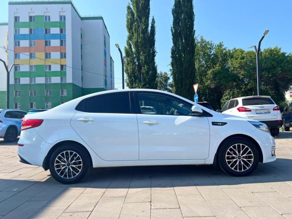 Kia Rio III Рестайлинг с пробегом 2017 года, цена 1 135 800 рублей, 173162 км, седан, Автокод Объявления