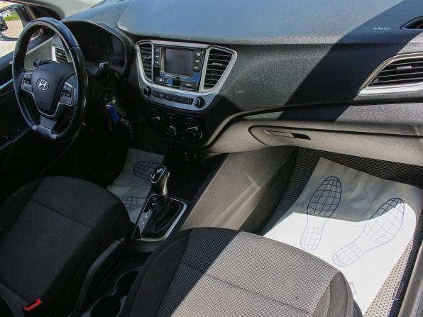 Hyundai Solaris II с пробегом 2019 года, цена 1 100 000 рублей, 192845 км, седан, Автокод Объявления