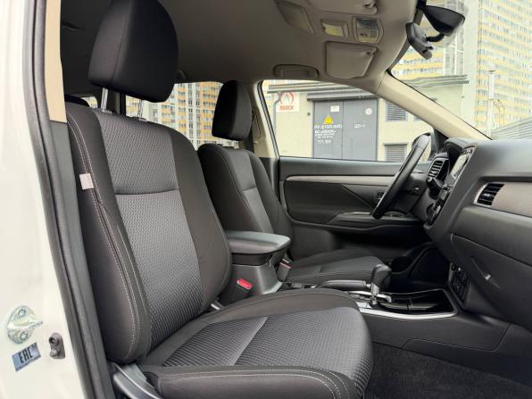 Mitsubishi Outlander III Рестайлинг 3 с пробегом 2018 года, цена 1 475 000 рублей, 235000 км, внедорожник, Автокод Объявления