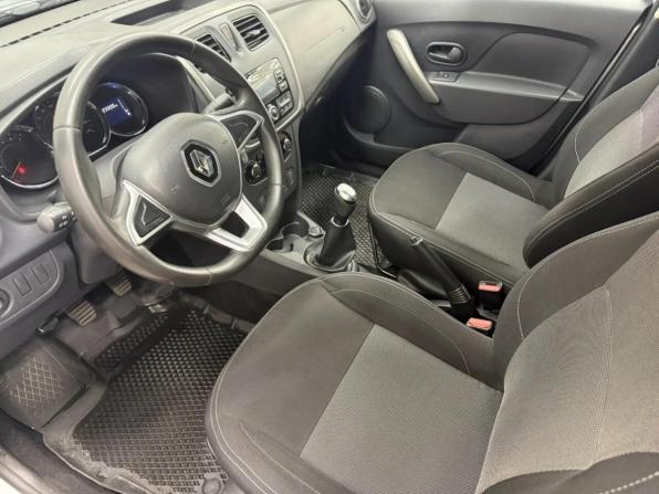 Renault Logan II Рестайлинг с пробегом 2021 года, цена 1 102 100 рублей, 123203 км, седан, Автокод Объявления