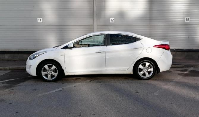 Hyundai Elantra V (MD) с пробегом 2013 года, цена 669 000 рублей, 290449 км, седан, Автокод Объявления