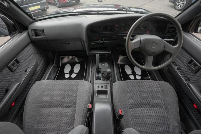 Toyota Hilux Surf II Рестайлинг с пробегом 1992 года, цена 845 000 рублей, 192888 км, внедорожник, Автокод Объявления