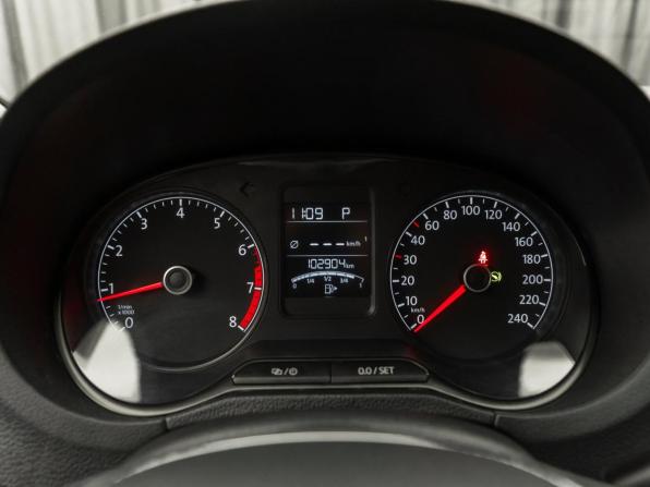 Volkswagen Polo V Рестайлинг с пробегом 2016 года, цена 1 480 000 рублей, 102869 км, седан, Автокод Объявления