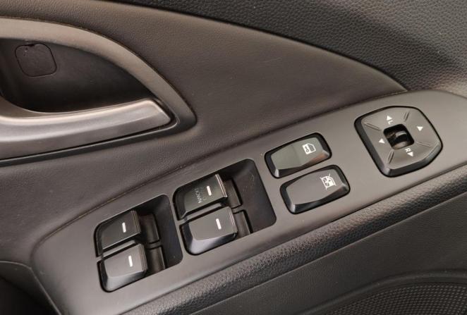 Hyundai ix35 I с пробегом 2011 года, цена 1 030 000 рублей, 178636 км, внедорожник, Автокод Объявления