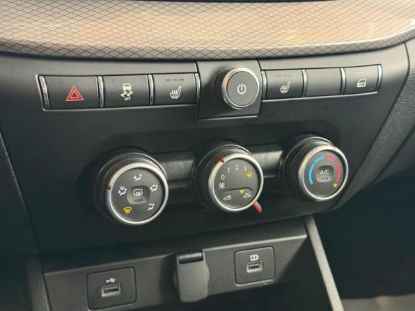 Lada (ВАЗ) Vesta I Рестайлинг (NG) с пробегом 2024 года, цена 1 247 000 рублей, 9300 км, универсал, Автокод Объявления