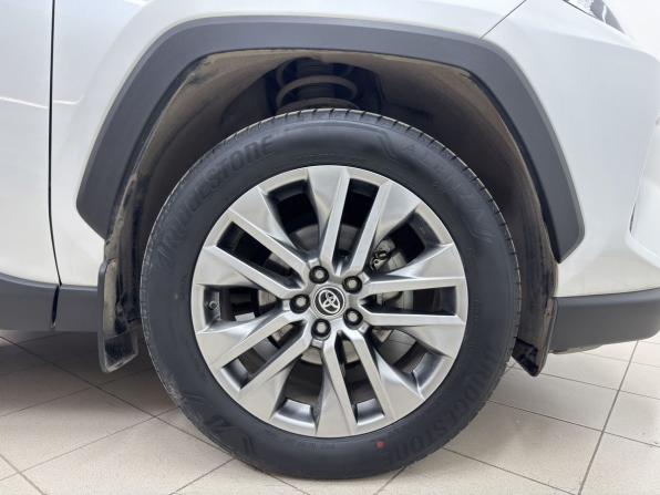Toyota RAV4 V (XA50) с пробегом 2021 года, цена 4 009 000 рублей, 32080 км, внедорожник, Автокод Объявления