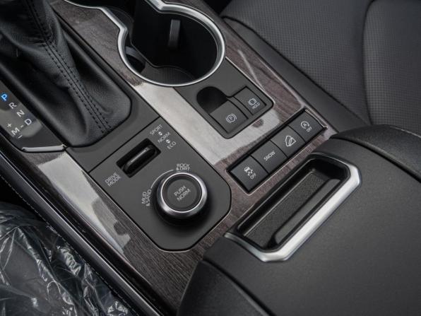 Toyota Highlander IV (XU70) с пробегом 2026 года, цена 5 500 000 рублей, 34 км, внедорожник, Автокод Объявления