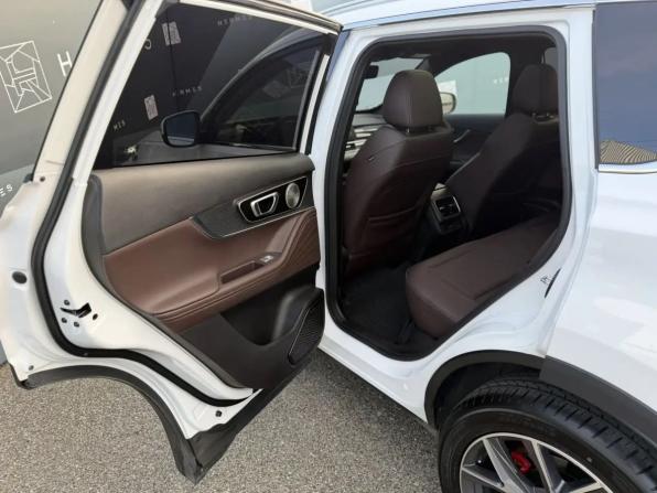 Chery Tiggo 7L I с пробегом 2024 года, цена 2 470 000 рублей, 10077 км, внедорожник, Автокод Объявления