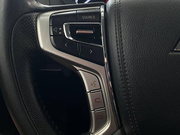 Mitsubishi Pajero Sport III с пробегом 2018 года, цена 2 975 000 рублей, 71656 км, внедорожник, Автокод Объявления