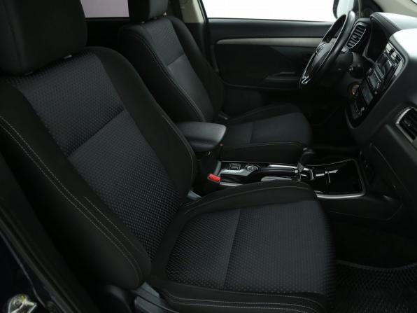 Mitsubishi Outlander III Рестайлинг 2 с пробегом 2017 года, цена 1 876 000 рублей, 116000 км, внедорожник, Автокод Объявления