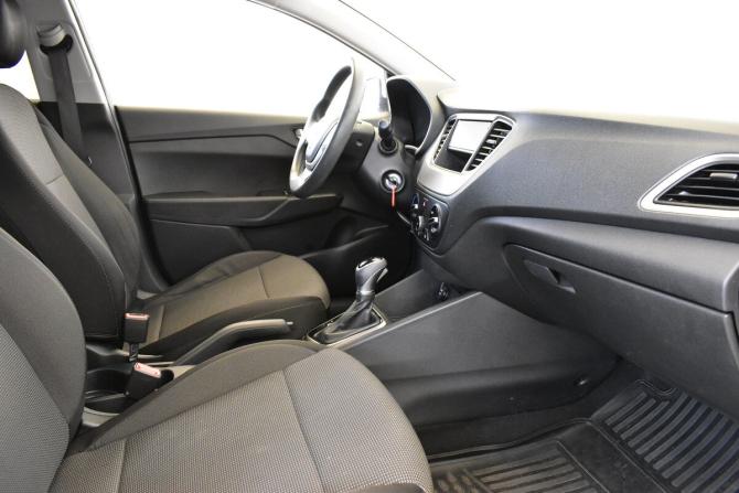 Hyundai Solaris II с пробегом 2018 года, цена 1 120 000 рублей, 100469 км, седан, Автокод Объявления