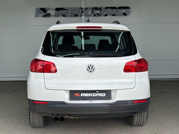 Volkswagen Tiguan I Рестайлинг с пробегом 2012 года, цена 1 059 000 рублей, 243642 км, внедорожник, Автокод Объявления