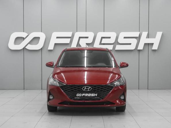 Hyundai Solaris II Рестайлинг с пробегом 2021 года, цена 1 340 000 рублей, 107465 км, седан, Автокод Объявления