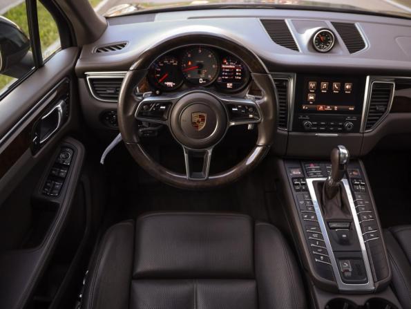 Porsche Macan I с пробегом 2016 года, цена 3 349 000 рублей, 148841 км, внедорожник, Автокод Объявления