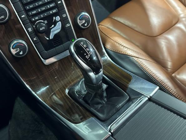 Volvo S60 II Рестайлинг с пробегом 2013 года, цена 1 430 000 рублей, 183130 км, седан, Автокод Объявления