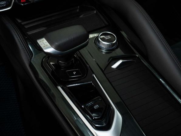 Geely Monjaro I с пробегом 2023 года, цена 3 298 000 рублей, 58000 км, внедорожник, Автокод Объявления