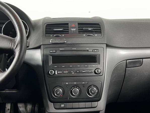 Skoda Yeti I с пробегом 2012 года, цена 729 900 рублей, 299886 км, внедорожник, Автокод Объявления