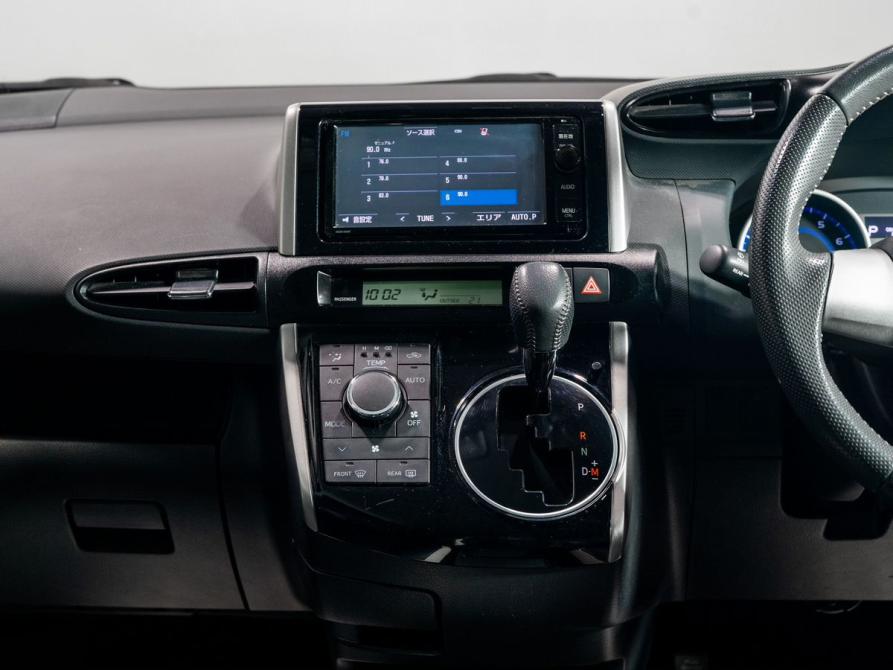 Toyota Wish II Рестайлинг Чита  - изображение 11