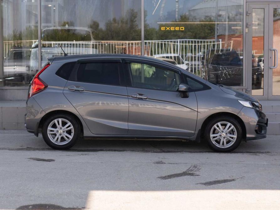 Honda Fit III Рестайлинг Новосибирск  - изображение 4