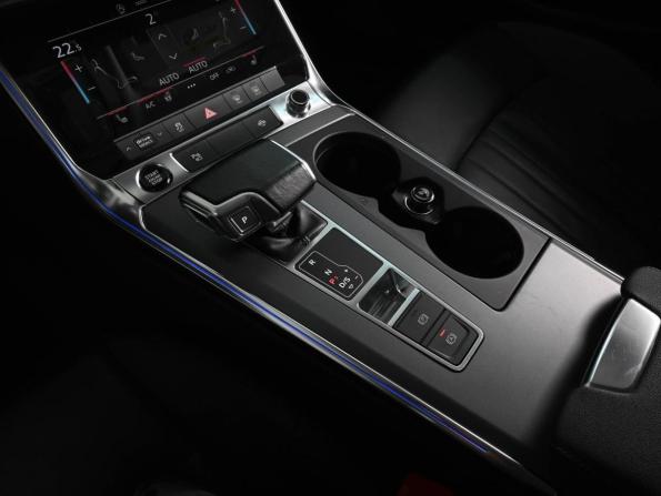 Audi A6 V (C8) с пробегом 2020 года, цена 3 899 000 рублей, 90317 км, седан, Автокод Объявления
