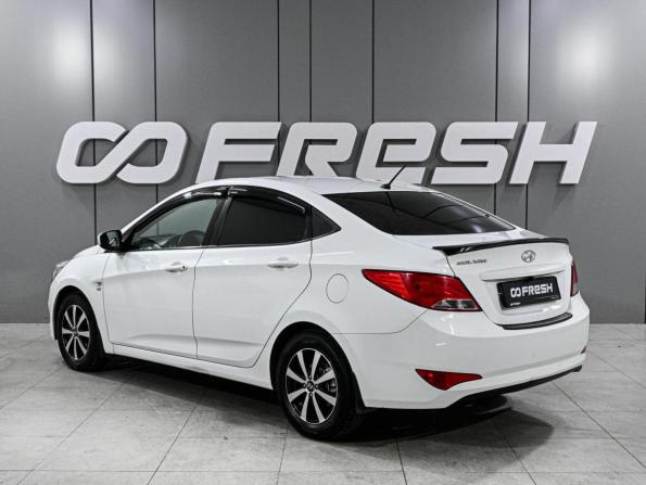 Hyundai Solaris I Рестайлинг с пробегом 2016 года, цена 1 249 000 рублей, 124345 км, седан, Автокод Объявления