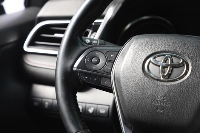 Toyota Camry VIII (XV70) с пробегом 2019 года, цена 2 699 000 рублей, 185231 км, седан, Автокод Объявления