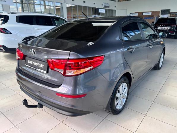 Kia Rio III Рестайлинг с пробегом 2016 года, цена 995 000 рублей, 165531 км, седан, Автокод Объявления