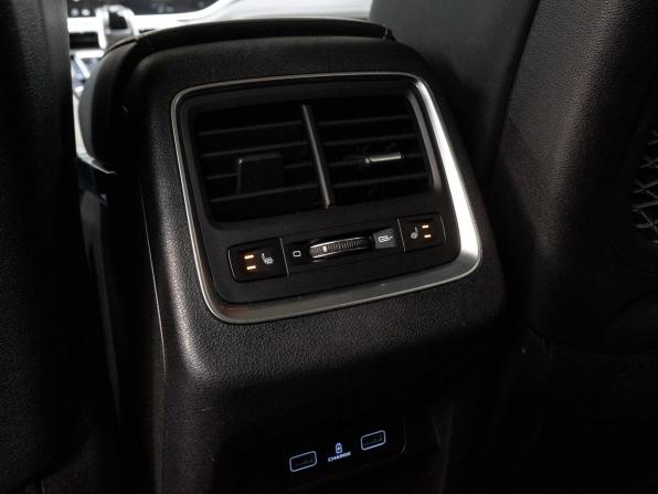 Geely Atlas Pro с пробегом 2024 года, цена 2 330 000 рублей, 40250 км, внедорожник, Автокод Объявления