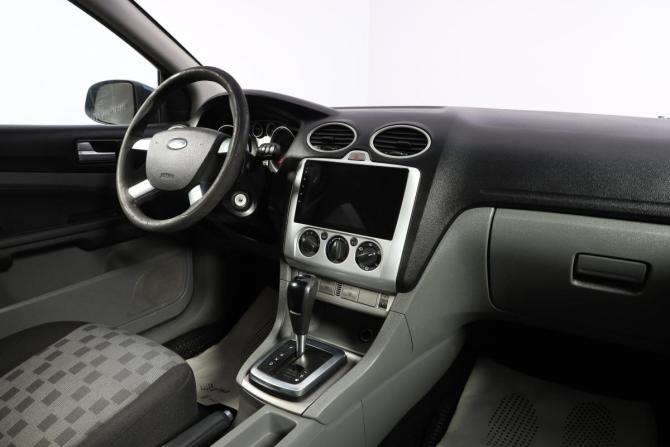 Ford Focus II Рестайлинг с пробегом 2009 года, цена 589 000 рублей, 389301 км, хэтчбек, Автокод Объявления